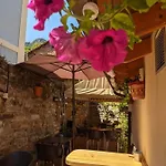فندق La Plaza